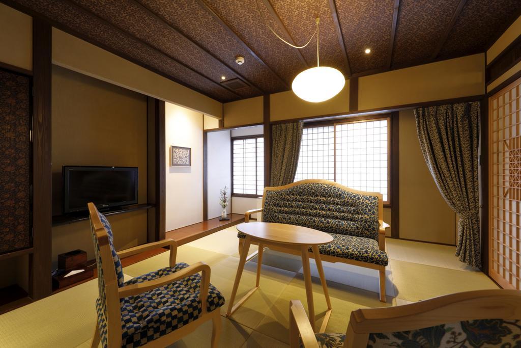 Yufuin Souan Kosumosu Hotell Exteriör bild