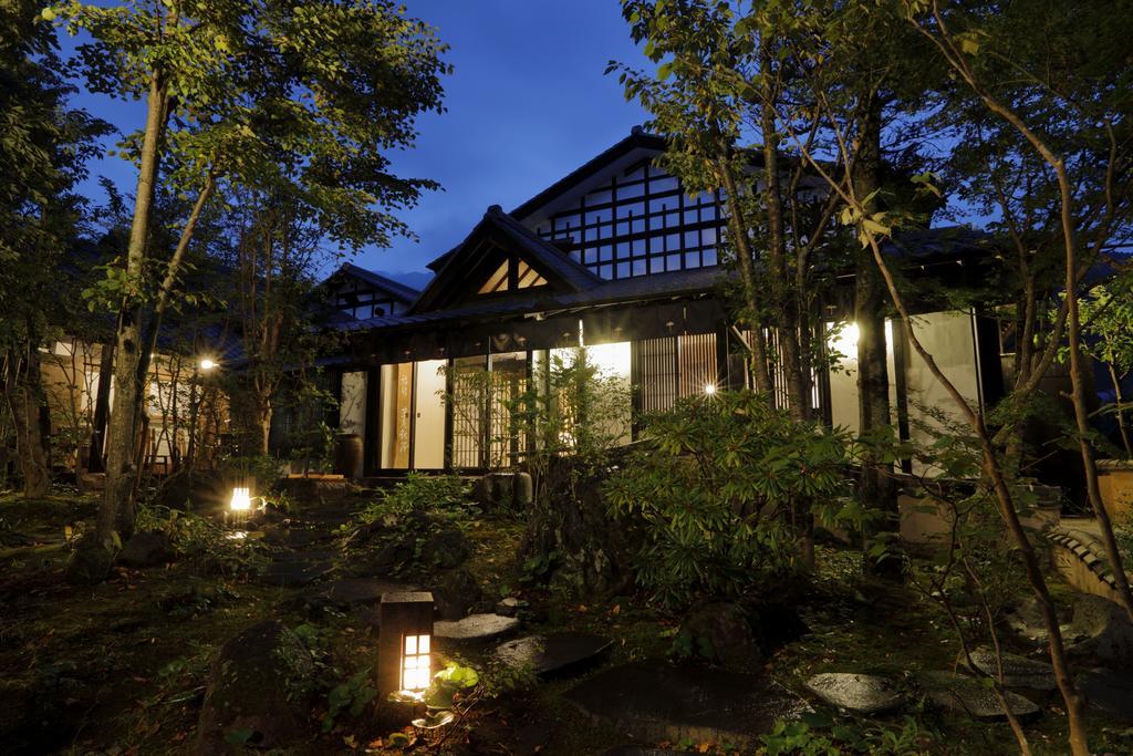 Yufuin Souan Kosumosu Hotell Exteriör bild